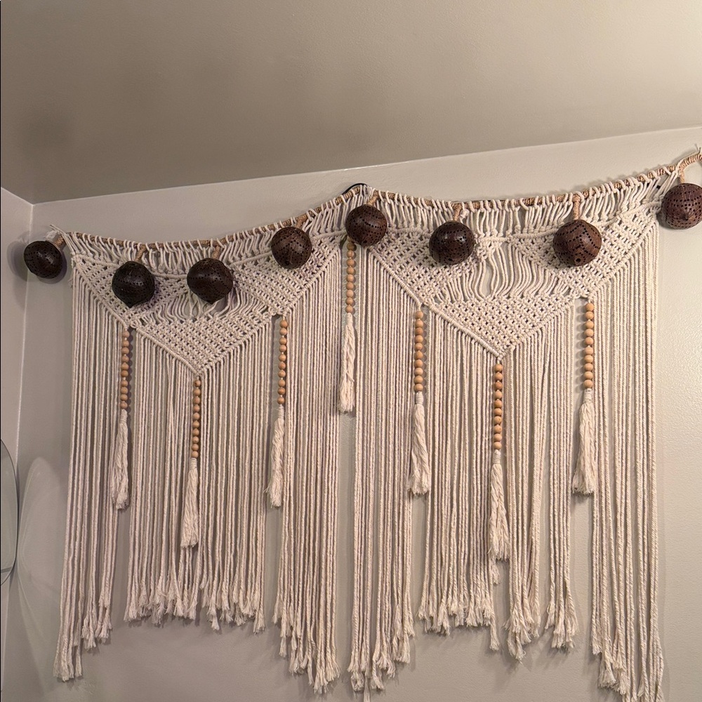 HUGE HANDCRAFTED BOHEMIAN MACRAME WALL HANGING✨
